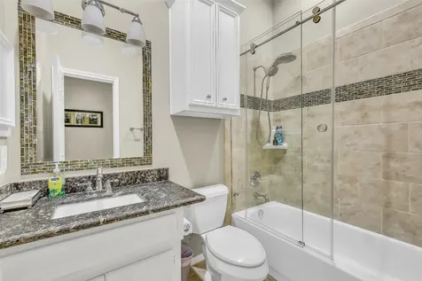210 Trail Bend Lane Friendswood TX 77546
