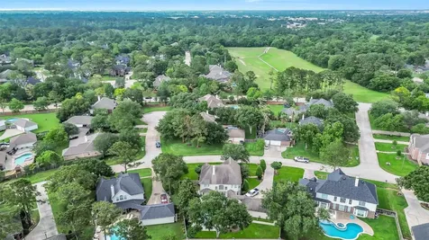 210 Trail Bend Lane Friendswood TX 77546