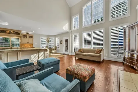 210 Trail Bend Lane Friendswood TX 77546