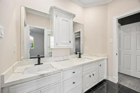1002 Island View League City TX 77565