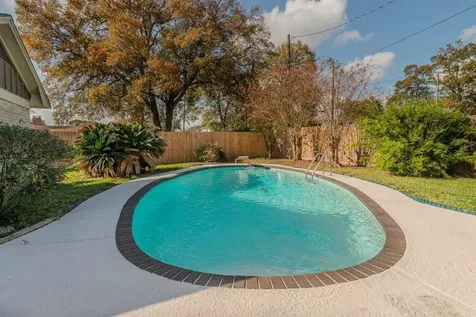 5710 Pickwick Lane Beaumont TX 77706