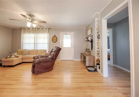 207 River Street Hallettsville TX 77964