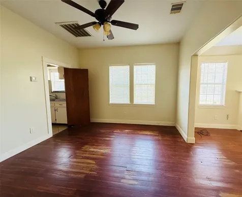 446 Zoe Street Houston TX 77020