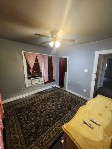 4215 Edison Street Houston TX 77009