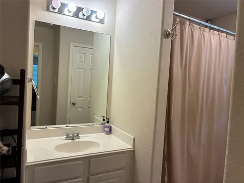 13915 Early Dew Court Houston TX 77045