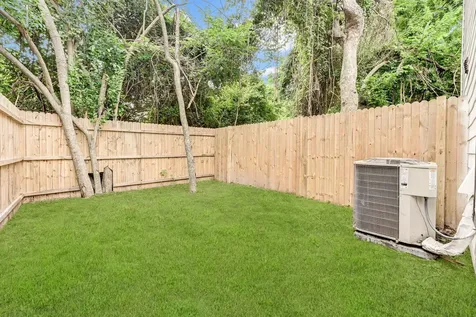 1017 North Lane A Houston TX 77088