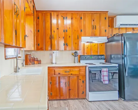 1214 County Road 201 Sargent TX 77414