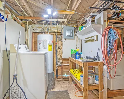 1214 County Road 201 Sargent TX 77414