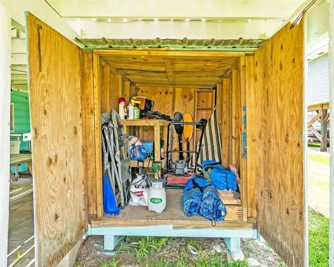 1214 County Road 201 Sargent TX 77414