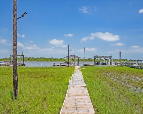 1214 County Road 201 Sargent TX 77414