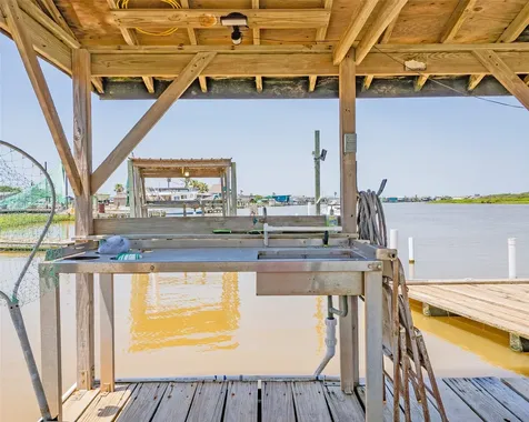 1214 County Road 201 Sargent TX 77414