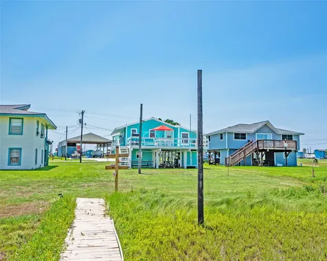 1214 County Road 201 Sargent TX 77414