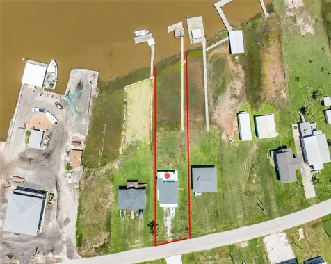 1214 County Road 201 Sargent TX 77414
