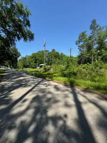 166 County Road 3475 Cleveland TX 77327