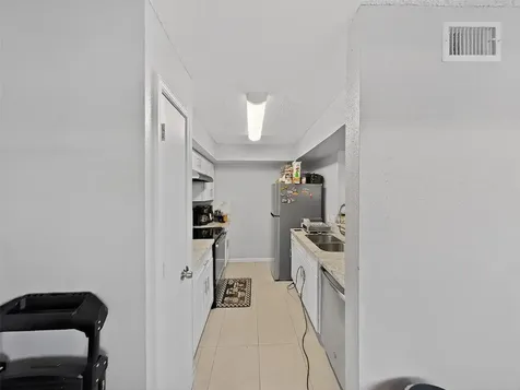 8101 Amelia Road 404 Houston TX 77055