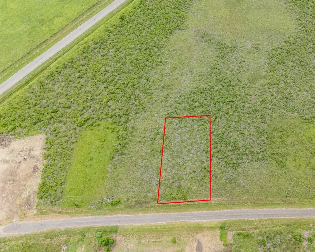 1552 Bluewater Street Sargent TX 77414