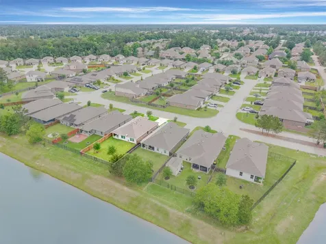 2219 Silver Dove Lane Conroe TX 77301