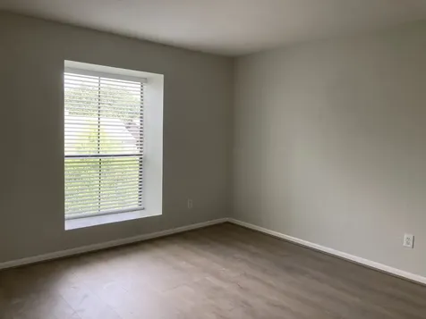 3075 Walnut Bend Lane 33 Houston TX 77042
