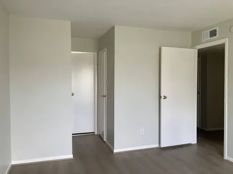 3075 Walnut Bend Lane 33 Houston TX 77042