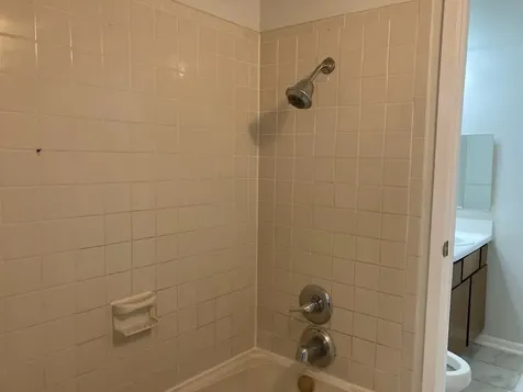 3075 Walnut Bend Lane 33 Houston TX 77042