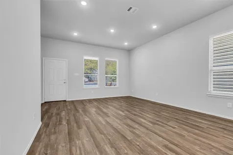 11966 Canal Street Willis TX 77318