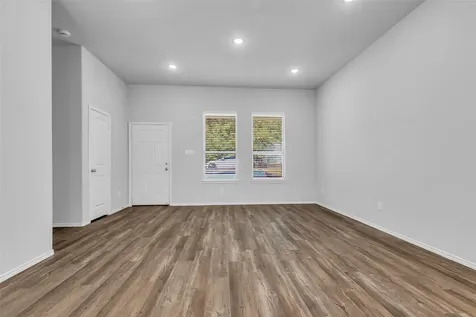 11966 Canal Street Willis TX 77318