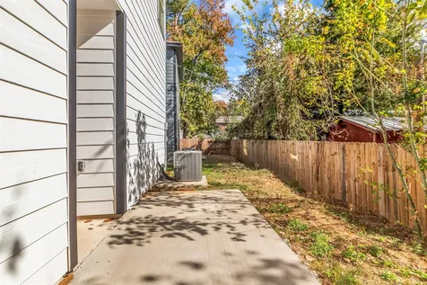 11966 Canal Street Willis TX 77318