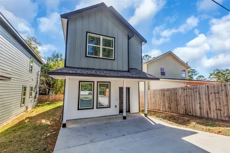 11966 Canal Street Willis TX 77318