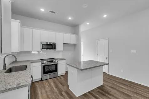 11966 Canal Street Willis TX 77318