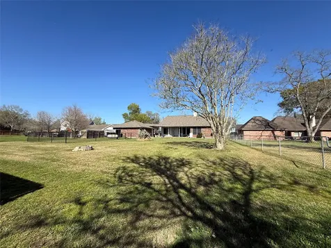 509 Pecan Loop Drive Baytown TX 77523