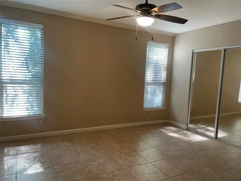 302 Somerset Road Conroe TX 77316