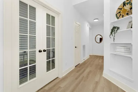 18 Endor Forest Place The Woodlands TX 77382