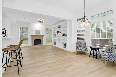 18 Endor Forest Place The Woodlands TX 77382
