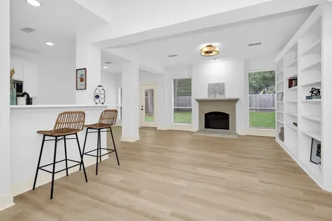 18 Endor Forest Place The Woodlands TX 77382