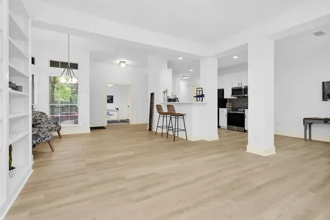 18 Endor Forest Place The Woodlands TX 77382