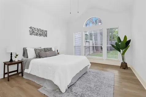 18 Endor Forest Place The Woodlands TX 77382