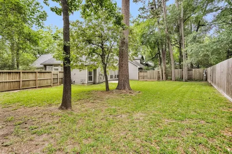 18 Endor Forest Place The Woodlands TX 77382