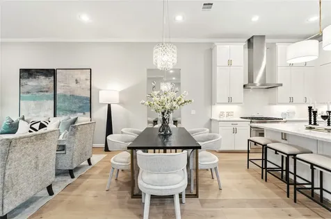 4024 Blossom Street Houston TX 77007