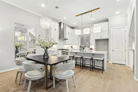 4024 Blossom Street Houston TX 77007
