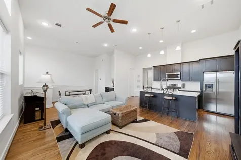 118 N Hutcheson Street Houston TX 77003