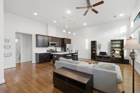 118 N Hutcheson Street Houston TX 77003