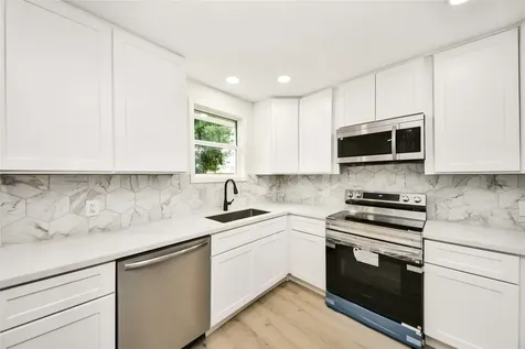 11119 Hazen Street Houston TX 77072