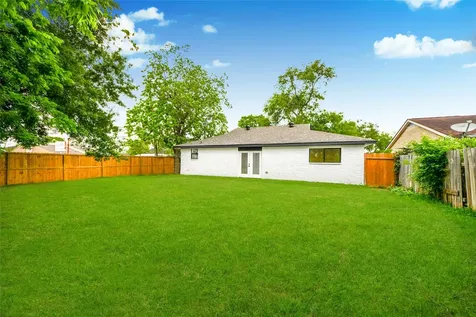 11119 Hazen Street Houston TX 77072