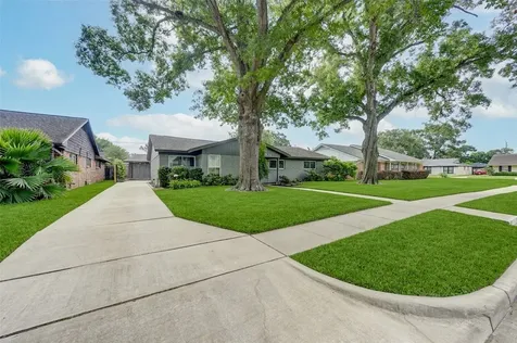 9223 Kapri Lane Houston TX 77025
