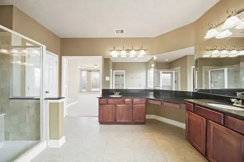 10015 Loch Courtney Lane Houston TX 77089