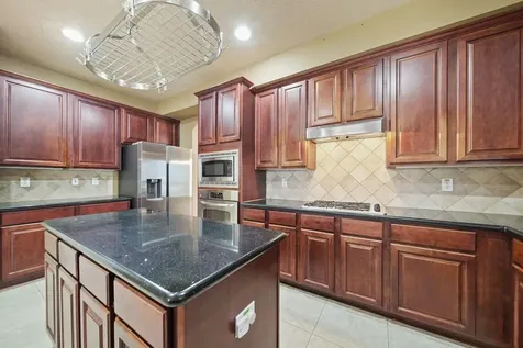 10015 Loch Courtney Lane Houston TX 77089