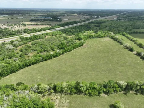 10463 Highway 36 Bellville TX 77418