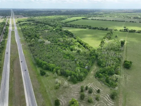 10463 Highway 36 Bellville TX 77418
