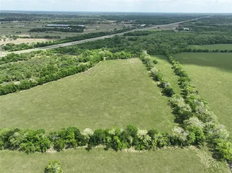 10463 Highway 36 Bellville TX 77418