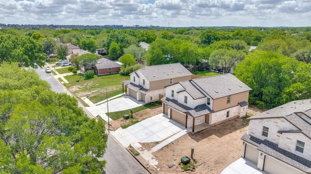 6409 Orange Blossom Way Austin TX 78744